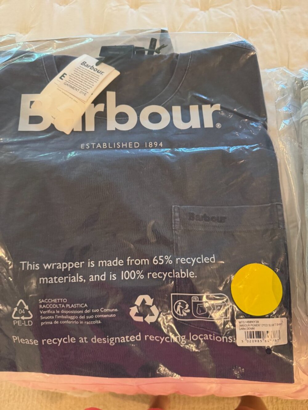 Barbour Garment Dyed Tee NWT - Picture 3 of 3